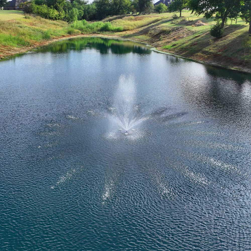 Pond Select Classic Series 1.5 HP Pond Fountain, 5 Spray Patterns – 115V