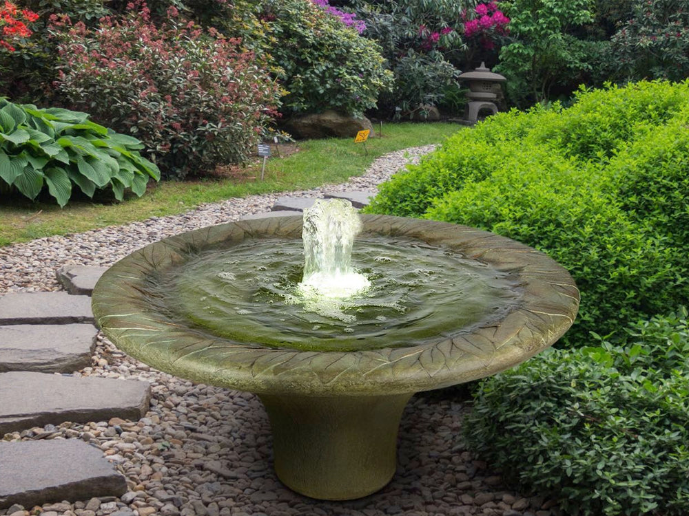 Image of a fountain with a leaf design