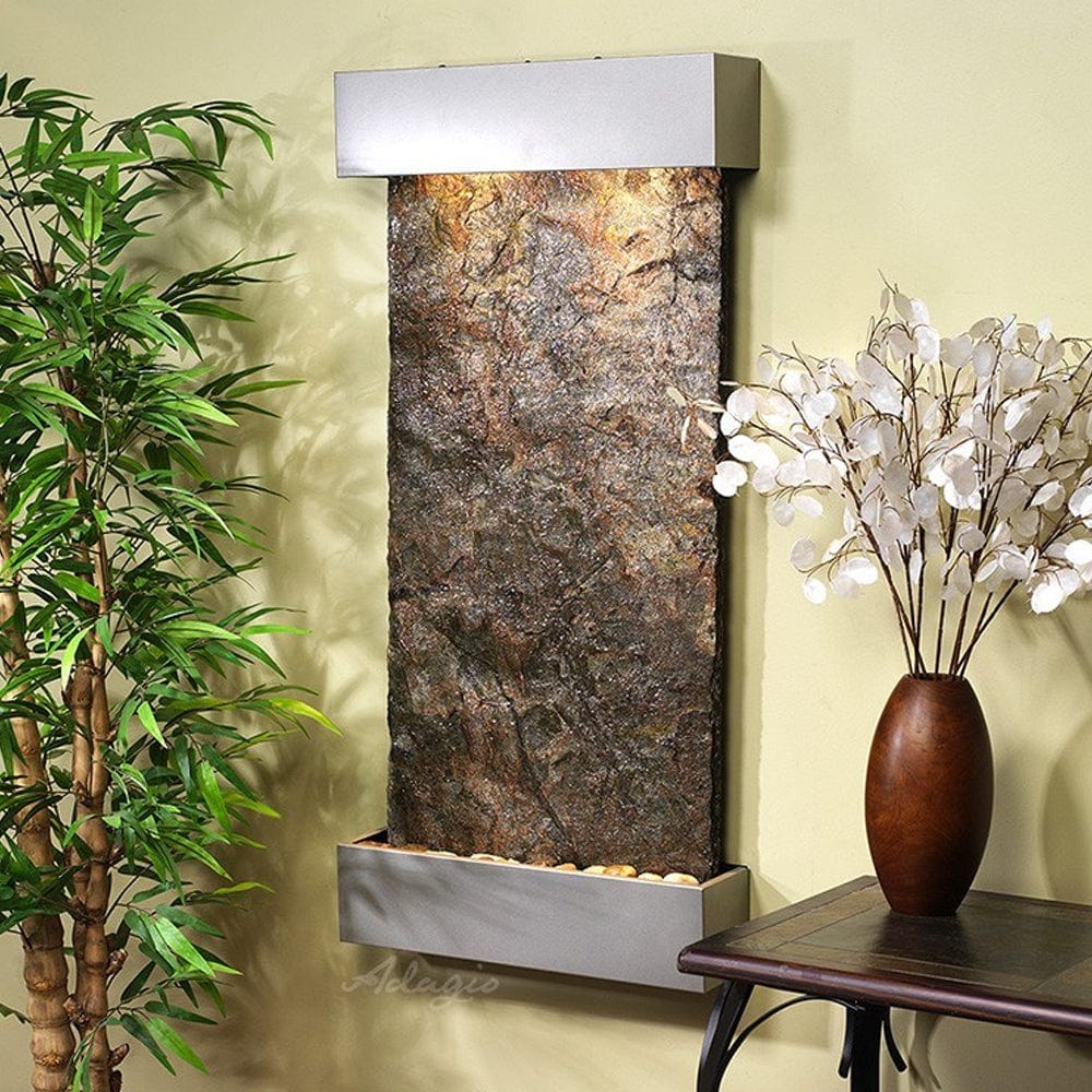 Wall fountain for indoor or outdoor use