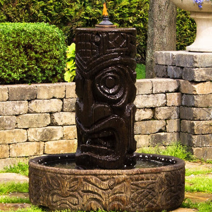 Outdoor water feature with tiki design