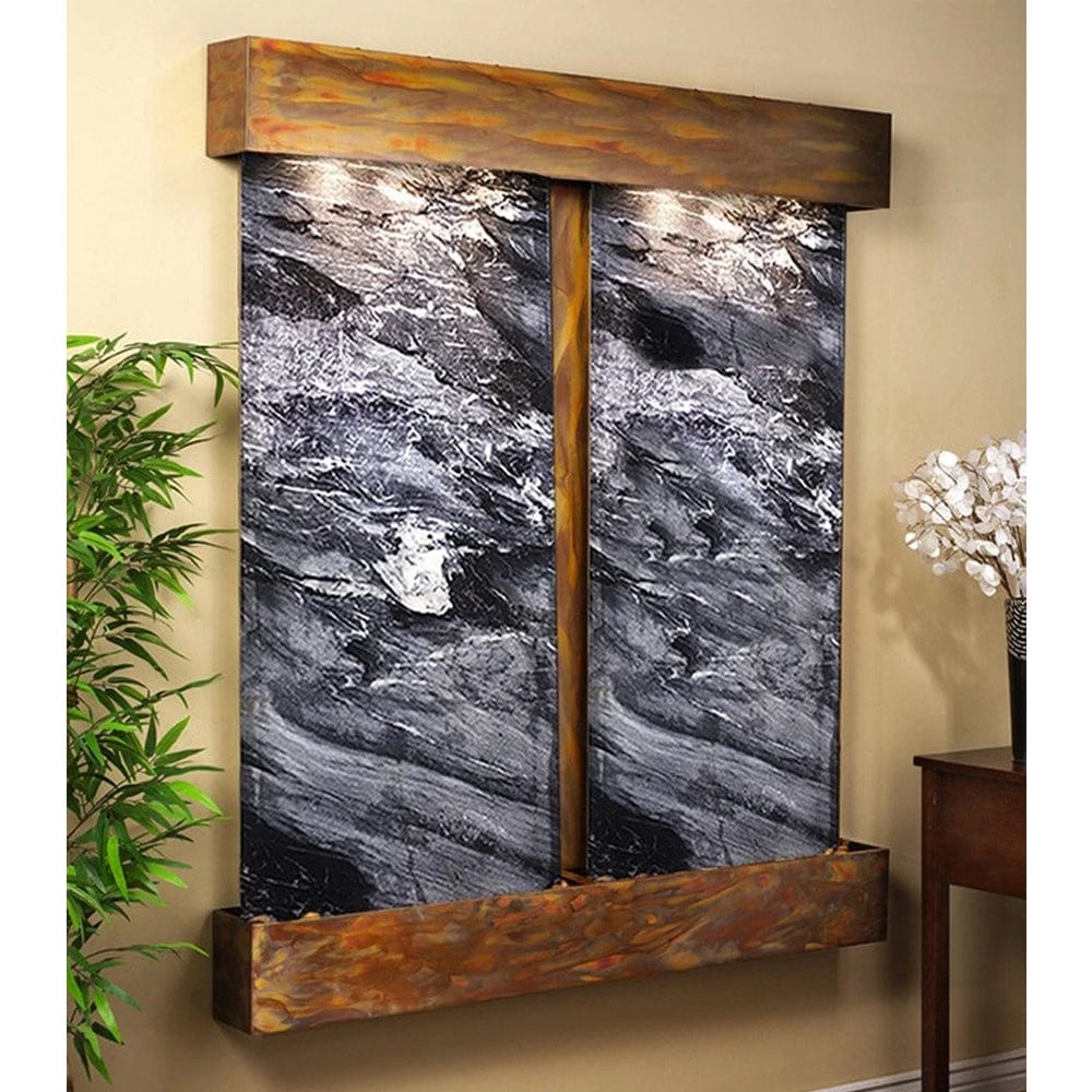 Wall fountain for outdoor or indoor use