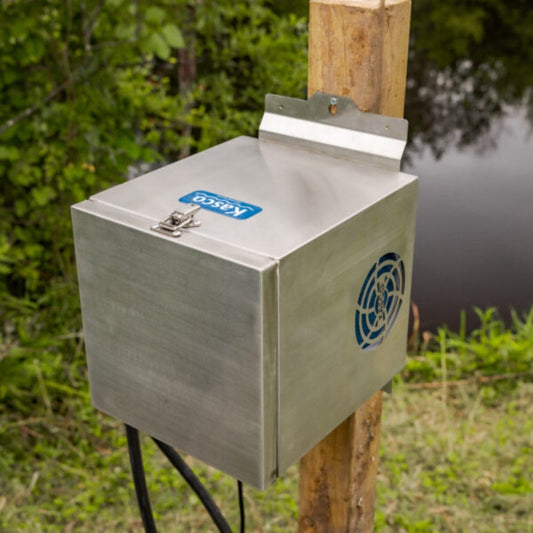 Kasco Home Series Diffused Aeration System - Post Mount with System Cabinet Shown close up view