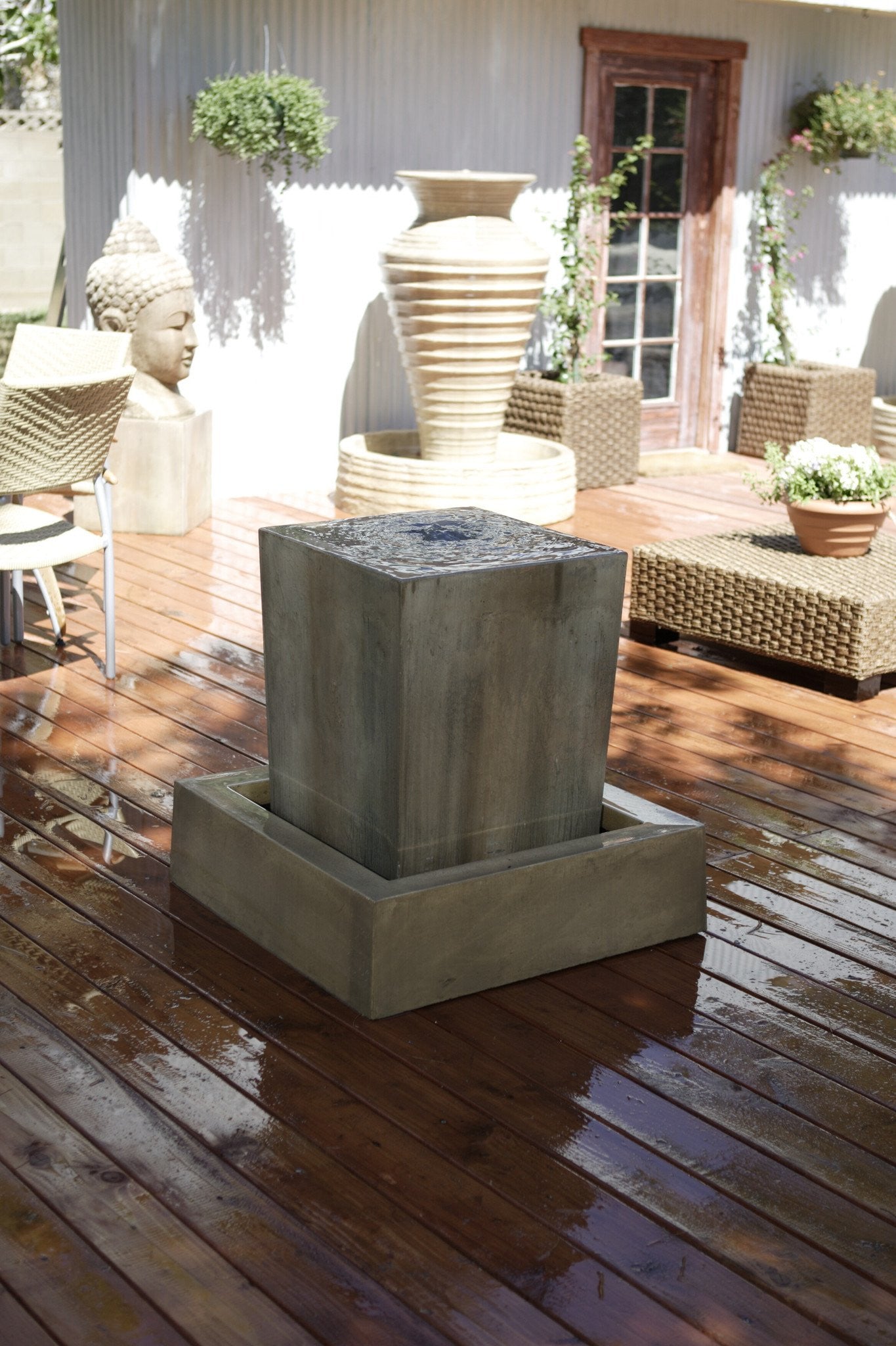 Garden water fountain.