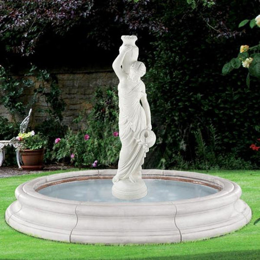 Image of a pool fountain from Rebecca In Toscana
