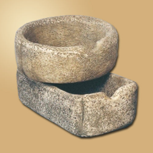 Image of a round trough fountain