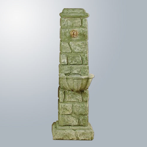 Outdoor water fountain for spout