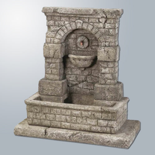 Outdoor fountain with step feature