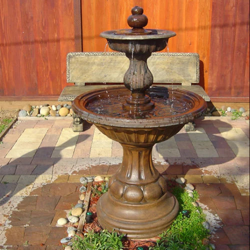 Outdoor water feature for garden or patio