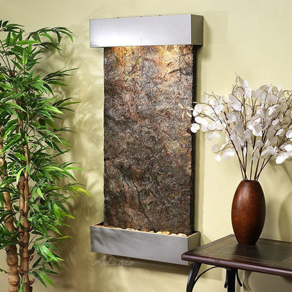Wall fountain for indoor or outdoor use