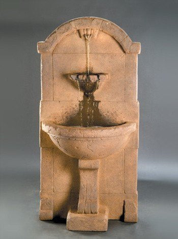 Outdoor water feature for garden or patio